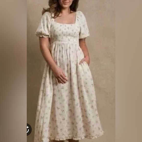 ISO Neuflora dress in S or M